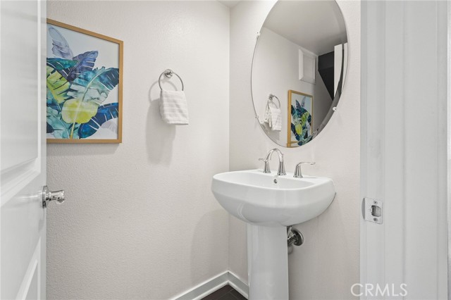 15 Clover, Lake Forest CA: https://media.crmls.org/medias/3a2061ec-5b85-4e22-acf3-146443de9480.jpg