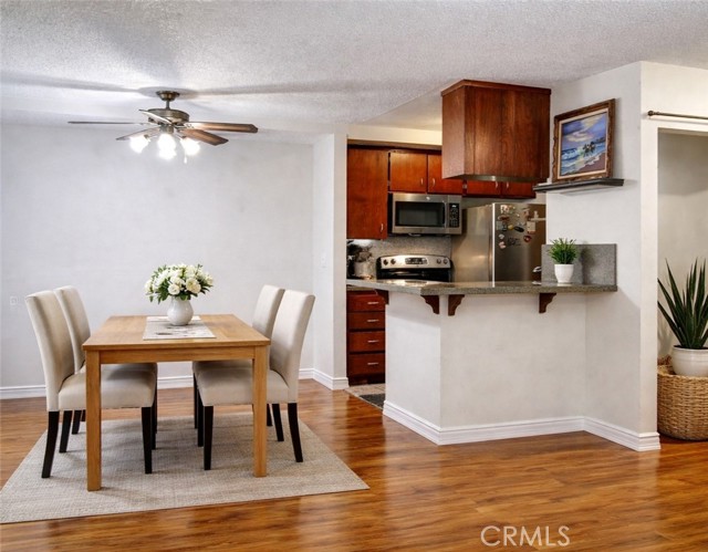 Detail Gallery Image 12 of 18 For 806 Coriander #C,  Torrance,  CA 90502 - 2 Beds | 2 Baths