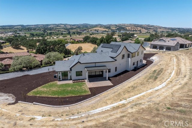 Detail Gallery Image 50 of 75 For 2480 Iron Stone Loop, Templeton,  CA 93465 - 4 Beds | 4 Baths