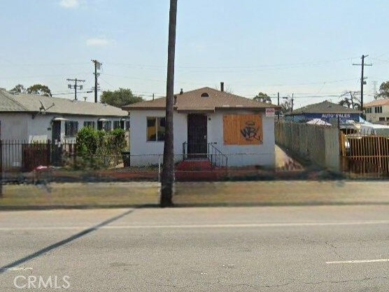 Detail Gallery Image 1 of 8 For 9618 S Figueroa St, Los Angeles,  CA 90003 - – Beds | – Baths