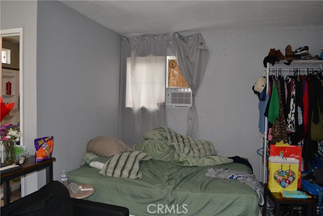 11068 Penrose, Sun Valley CA: https://media.crmls.org/medias/3a229d0c-7d5d-4870-8fae-6ef35b378ed7.jpg