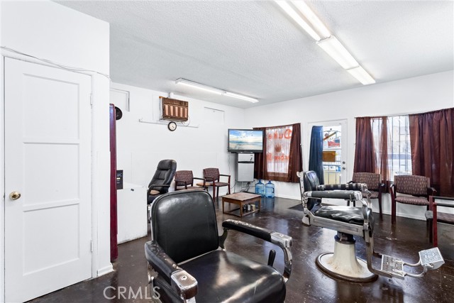 1704 W 2nd Street, Santa Ana CA: https://media.crmls.org/medias/3a22c596-2f8b-4b71-a946-1af44eb285cd.jpg