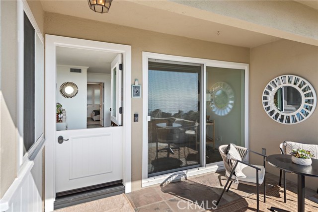 Detail Gallery Image 2 of 40 For 21692 Ocean Vista Dr #C,  Laguna Beach,  CA 92651 - 2 Beds | 1 Baths