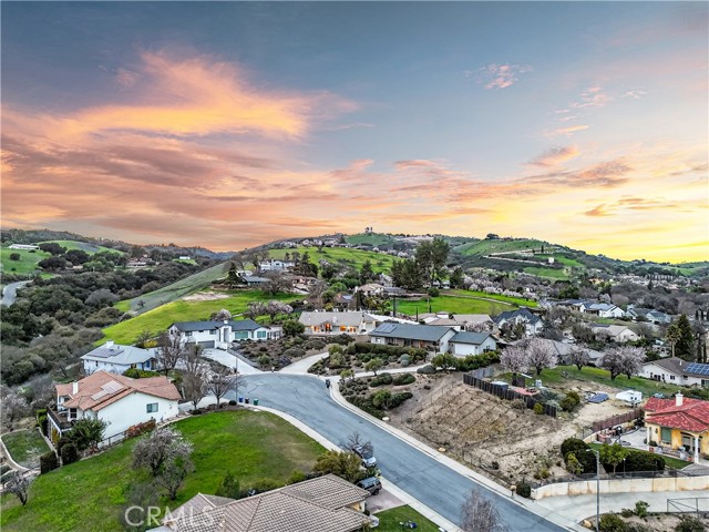 Detail Gallery Image 2 of 72 For 193 Blossom Ct, Paso Robles,  CA 93446 - 3 Beds | 2 Baths
