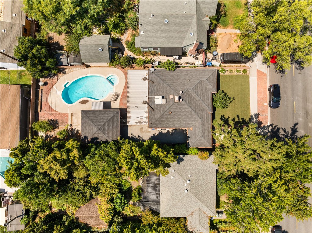 https://media.crmls.org/medias/3a242acd-67a0-4a7a-a166-2d44c6a4aa7d.jpg?preset=X-Large