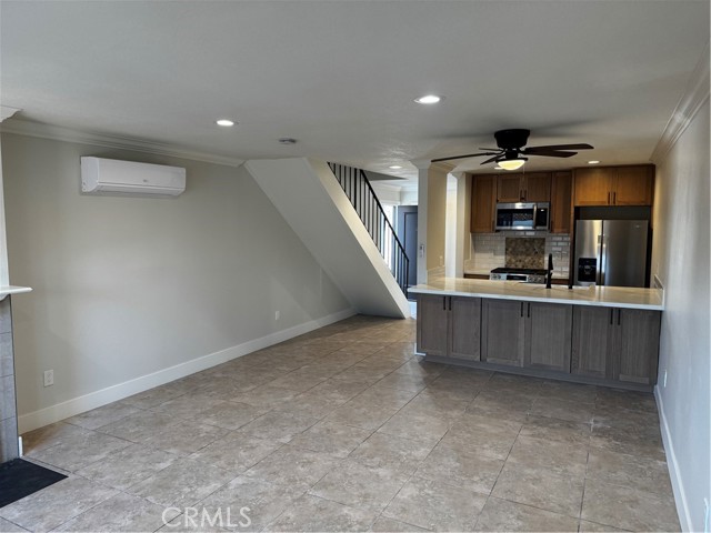 Detail Gallery Image 9 of 23 For 16582 Jib Cir #3,  Huntington Beach,  CA 92649 - 2 Beds | 2/1 Baths