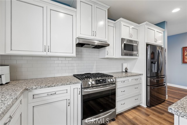 Detail Gallery Image 12 of 44 For 3530 Lakeside Village, Paso Robles,  CA 93446 - 3 Beds | 2 Baths