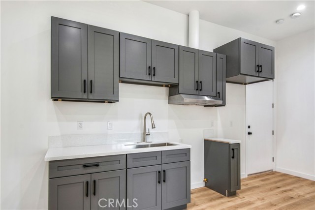 Detail Gallery Image 31 of 33 For 5512 Long Beach Bld, Long Beach,  CA 90805 - – Beds | – Baths