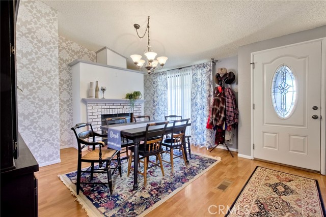 Detail Gallery Image 8 of 31 For 34370 the Farm, Wildomar,  CA 92595 - 3 Beds | 2 Baths