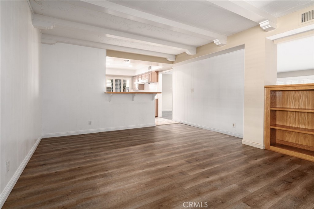 MLS #CV25220399 image #9