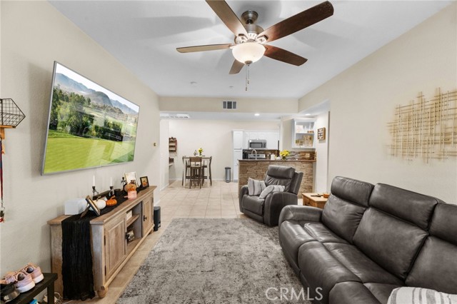 Detail Gallery Image 4 of 63 For 41410 Juniper St #114,  Murrieta,  CA 92562 - 3 Beds | 2 Baths