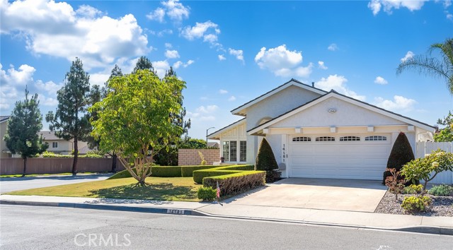 14181 Moore Ct., Irvine CA: https://media.crmls.org/medias/3a2a667e-1c7e-4b0b-9d3d-6c498b9d0c73.jpg