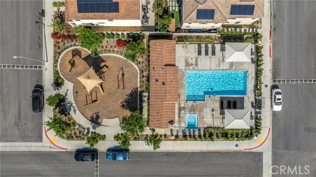 1095 W Buttercup Lane, Rialto CA: https://media.crmls.org/medias/3a2ae951-85b4-4598-a858-dbe97ca43aea.jpg