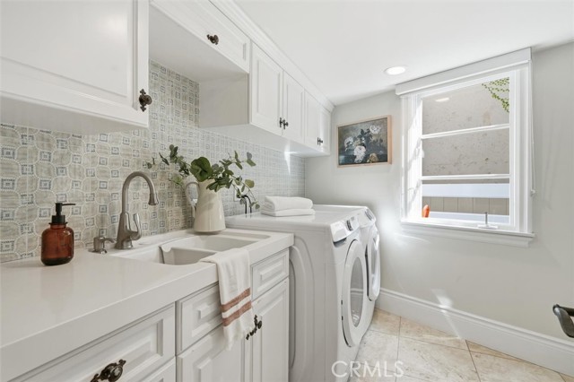 1000 Highview Ave, Manhattan Beach, California 90266, 5 Bedrooms Bedrooms, ,4 BathroomsBathrooms,Residential,For Sale,Highview Ave,SB25254287