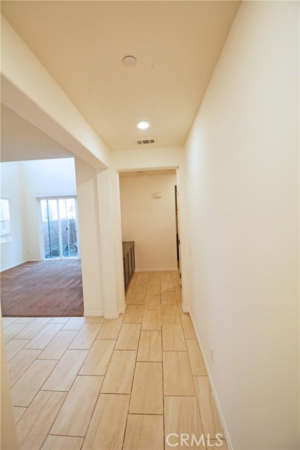 Detail Gallery Image 11 of 41 For 8765 Festival St, Chino,  CA 91708 - 4 Beds | 3/1 Baths