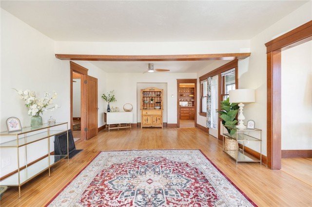 Detail Gallery Image 6 of 34 For 1005 Roswell Ave, Long Beach,  CA 90804 - 2 Beds | 1 Baths