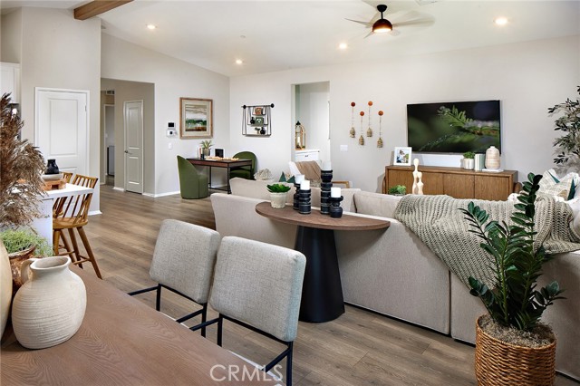 Detail Gallery Image 5 of 11 For 1322 Sarafina Way, Perris,  CA 92571 - 4 Beds | 3 Baths