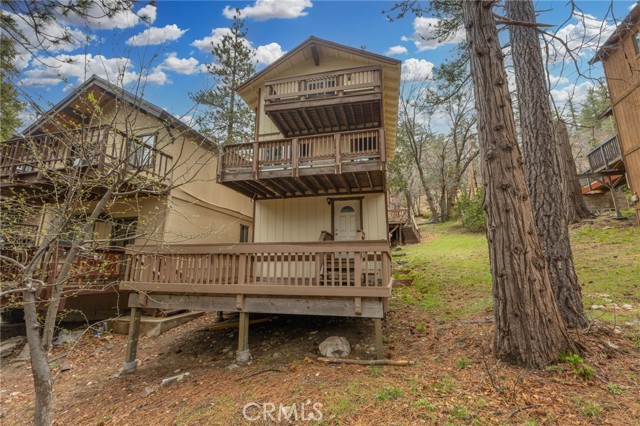 2368 Pine Drive, Running Springs CA: https://media.crmls.org/medias/3a2e1922-624e-4c4c-9d79-2edcfc403537.jpg