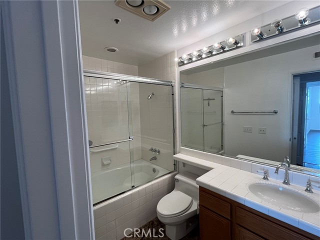 Detail Gallery Image 44 of 69 For 230 Lille Lane 212, Newport Beach,  CA 92663 - 2 Beds | 2 Baths