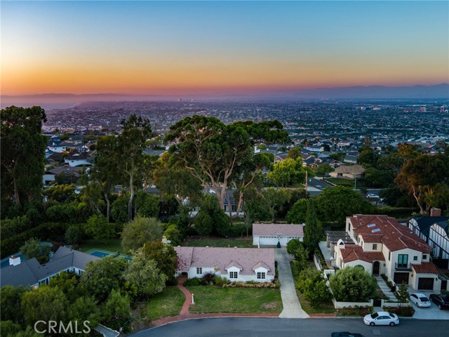 Private, yet close to the best of the South Bay