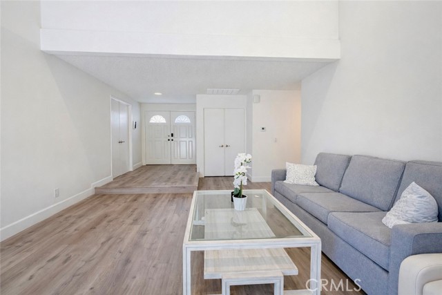 Detail Gallery Image 13 of 22 For 9543 Andover Cir, Fountain Valley,  CA 92708 - 3 Beds | 2 Baths