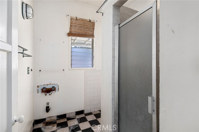 Detail Gallery Image 27 of 45 For 170 W Linden Ave, Burbank,  CA 91502 - 2 Beds | 1/1 Baths