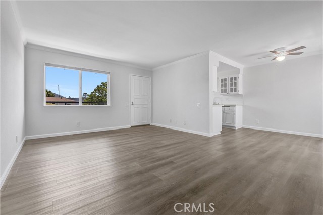 Detail Gallery Image 6 of 28 For 250 W Spazier Ave #209,  Burbank,  CA 91502 - 2 Beds | 2/1 Baths