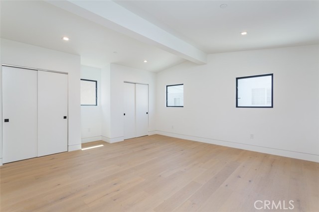 3a326f23 3382 4ebe B816 081e915218b7