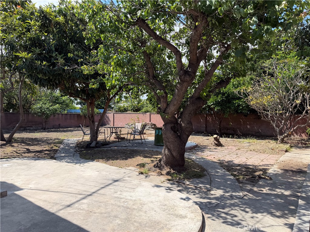 https://media.crmls.org/medias/3a334d82-fd0e-4aa1-a651-8f2389ec6d7d.jpg?preset=X-Large
