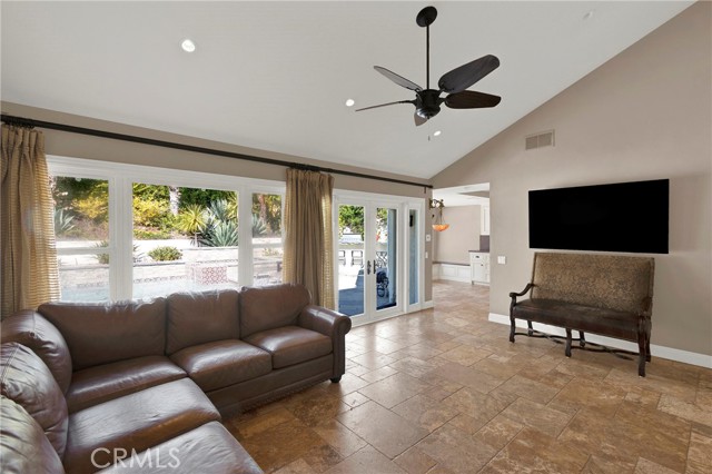 Detail Gallery Image 19 of 56 For 6535 E Yosemite, Orange,  CA 92867 - 4 Beds | 2 Baths