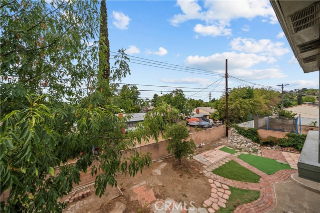 Detail Gallery Image 27 of 36 For 12619 Gladstone Ave, Sylmar,  CA 91342 - 4 Beds | 3 Baths