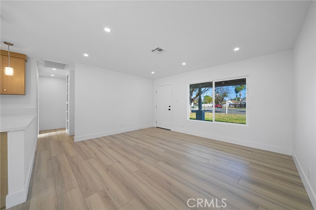 Detail Gallery Image 13 of 29 For 8326 Greenpoint, Riverside,  CA 92503 - 3 Beds | 2 Baths