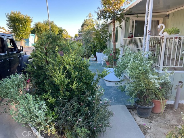 2550 E AVENUE I, Lancaster CA: https://media.crmls.org/medias/3a34e3c4-db23-42da-98b1-8c15c673864f.jpg