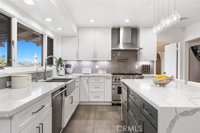 5005 Delita Place, Woodland Hills CA: https://media.crmls.org/medias/3a35180a-cfa4-4730-8865-b595e6cdeaaf.jpg