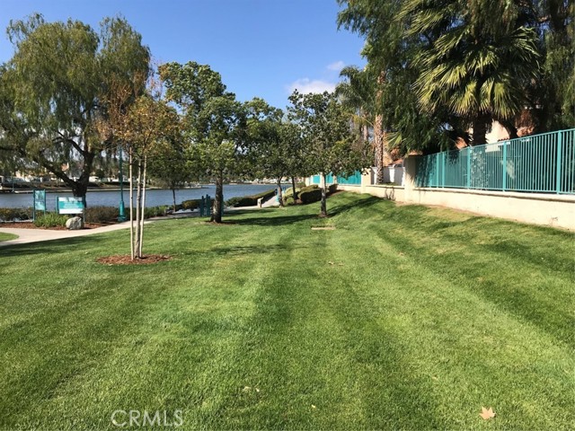 Detail Gallery Image 8 of 71 For 30665 Spring Deep Terrace, Menifee,  CA 92584 - 4 Beds | 3 Baths