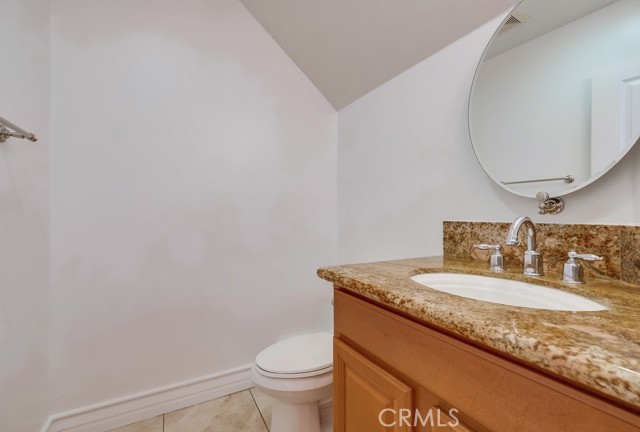 Detail Gallery Image 31 of 71 For 1902 Marshallfield Ln a,  Redondo Beach,  CA 90278 - 4 Beds | 3/1 Baths