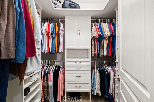 Primary Bedroom-Walk-in Closet
