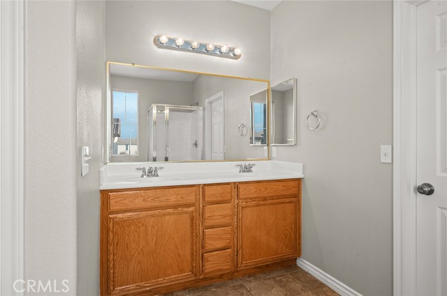 Detail Gallery Image 25 of 43 For 12966 Eastern Shore Dr, Corona,  CA 92880 - 4 Beds | 2/1 Baths