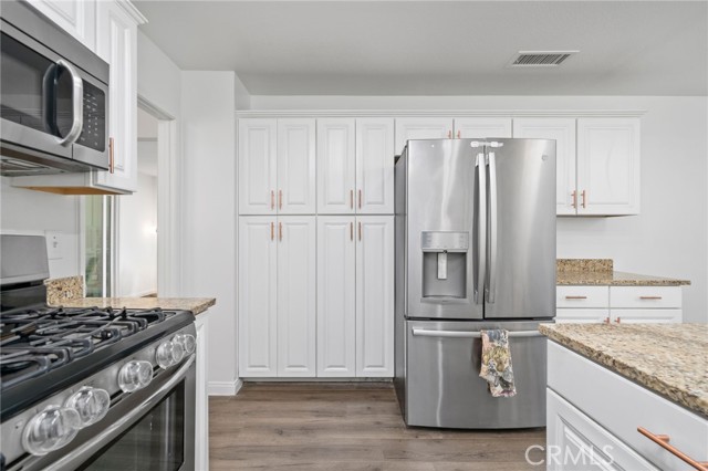 805 S Plymouth Place, Anaheim CA: https://media.crmls.org/medias/3a3686b5-3cda-4cf0-9fed-91e940b9e859.jpg