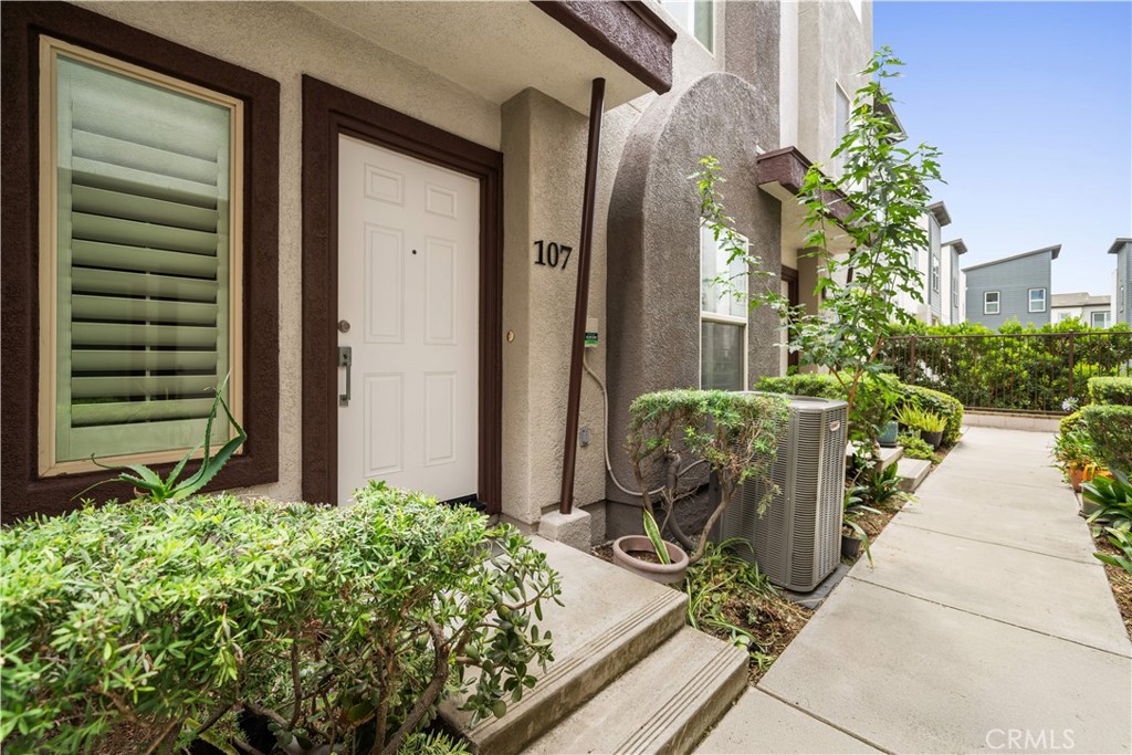 323 Tesoro - photo 3