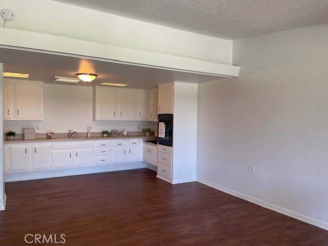 Detail Gallery Image 7 of 19 For 13601 Medinac Ln #72-C,  Seal Beach,  CA 90740 - 1 Beds | 1 Baths