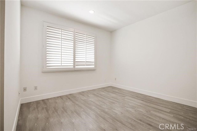 Detail Gallery Image 23 of 33 For 11824 Darlington Ave #102,  Los Angeles,  CA 90049 - 3 Beds | 2/1 Baths
