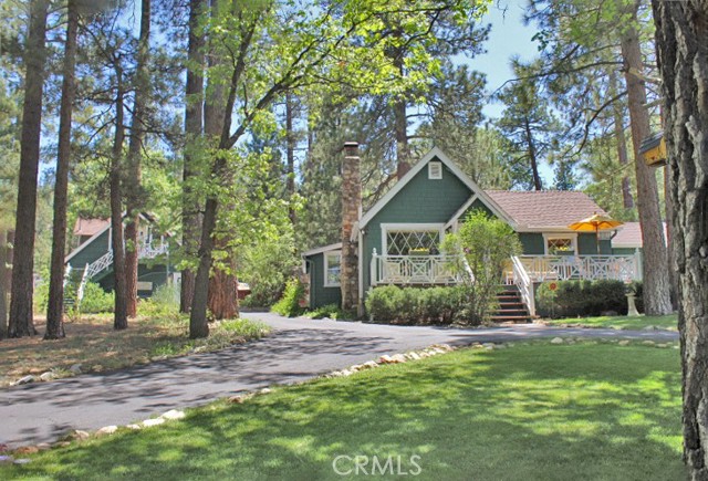 41191 Pennsylvania Avenue, Big Bear Lake CA: https://media.crmls.org/medias/3a384901-39b7-4861-a4ed-c1bc7a34a1dc.jpg
