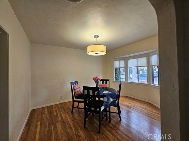 Detail Gallery Image 5 of 25 For 5703 Beck Ave, North Hollywood,  CA 91601 - 2 Beds | 2 Baths