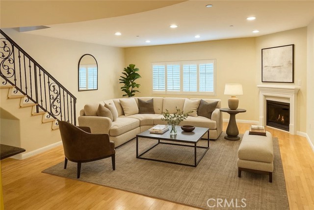 Detail Gallery Image 8 of 24 For 11501 Hatteras, North Hollywood,  CA 91601 - 3 Beds | 3 Baths