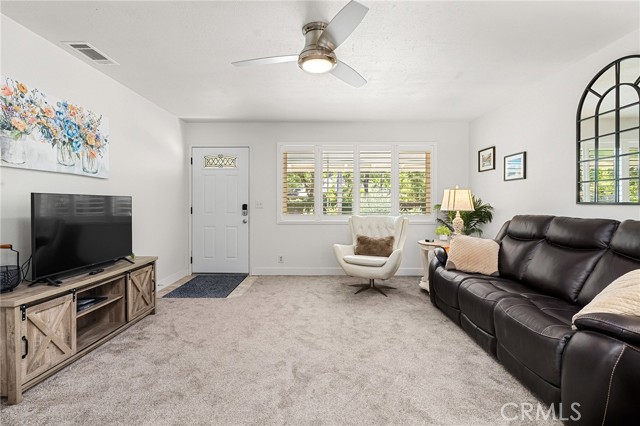 Detail Gallery Image 3 of 50 For 102 Centennial Ave, Chico,  CA 95928 - 2 Beds | 2 Baths