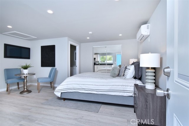 Detail Gallery Image 1 of 16 For 5726 Halbrent #5726,  Sherman Oaks,  CA 91411 - 0 Beds | 1 Baths