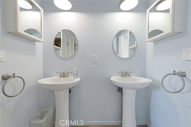 8512 Belford Avenue, Los Angeles CA: https://media.crmls.org/medias/3a3e9c4b-0cfd-4b4b-b43d-7866b1aba01b.jpg