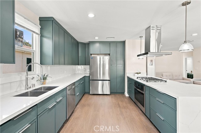 18745 Sunburst Street photo 11