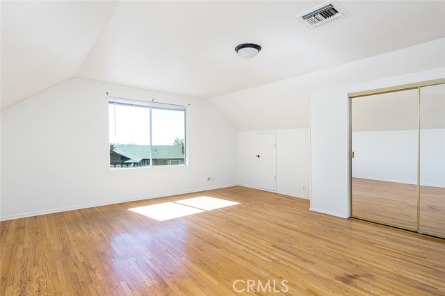 Detail Gallery Image 17 of 23 For 2015 Parcher Pl, Glendale,  CA 91206 - 5 Beds | 3 Baths